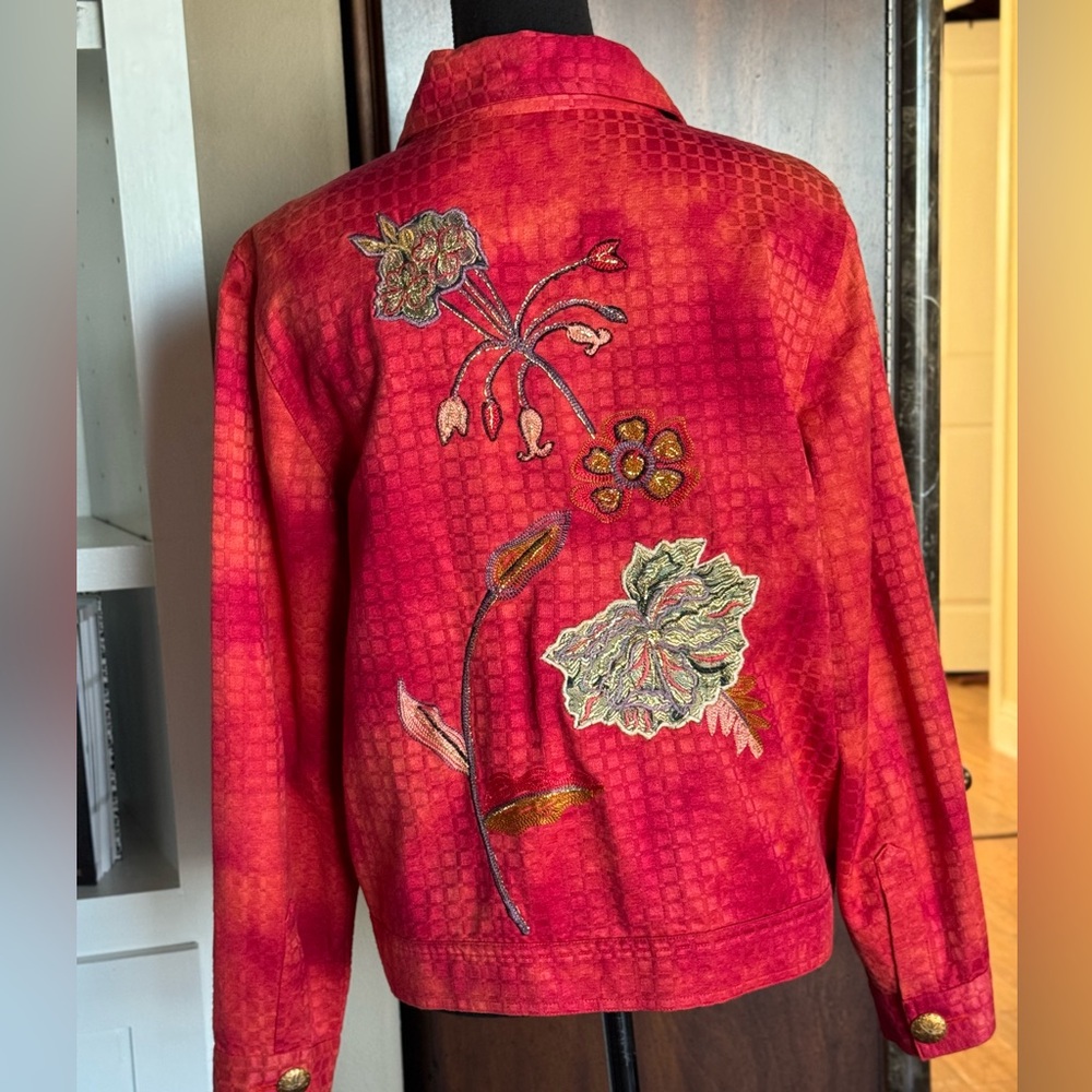 Draper’s and Demon’s Embroidered Floral Jacket - Picture 5 of 10